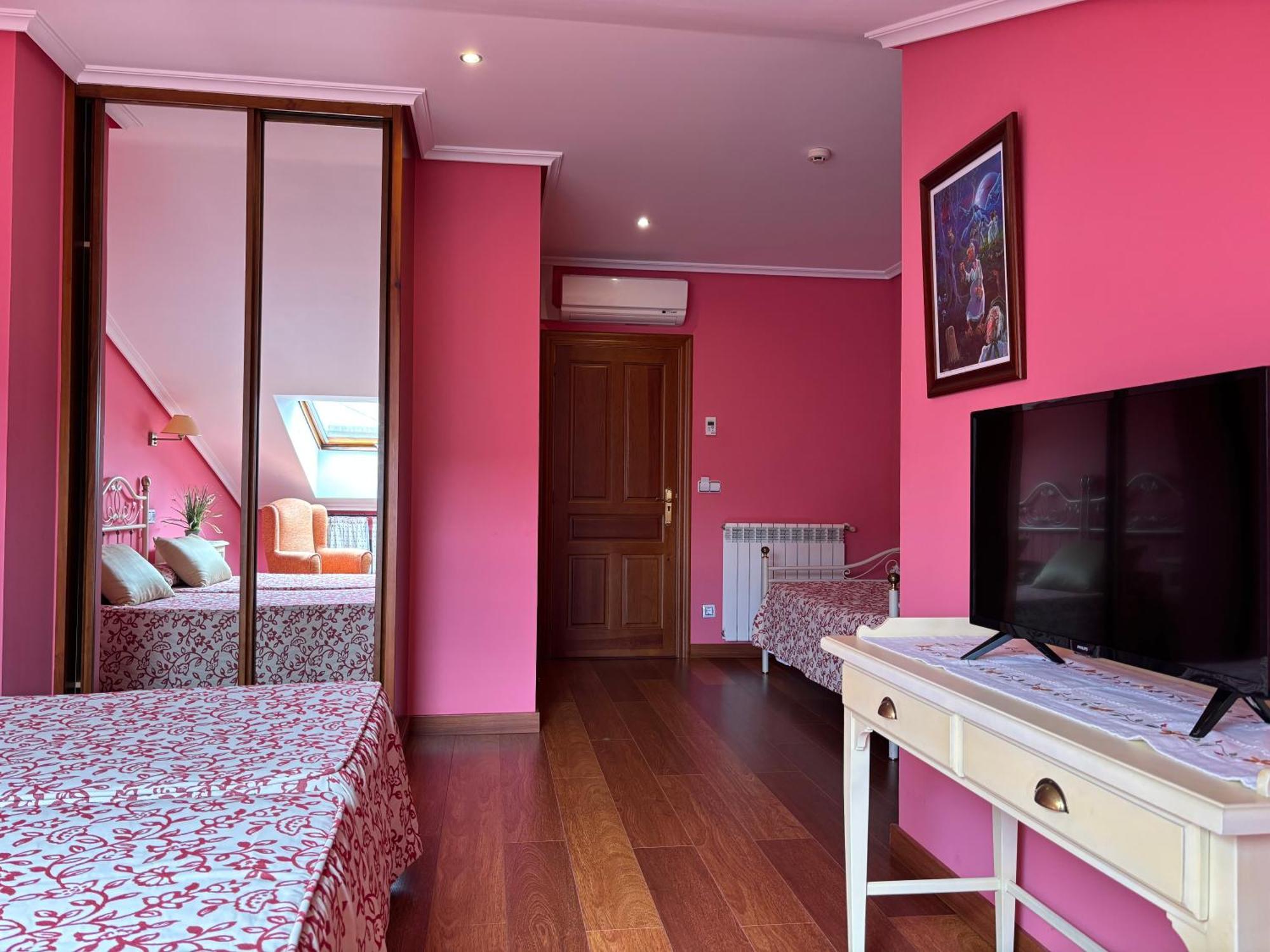 Hotel Casona Los Caballeros Сантилана дел Мар Екстериор снимка